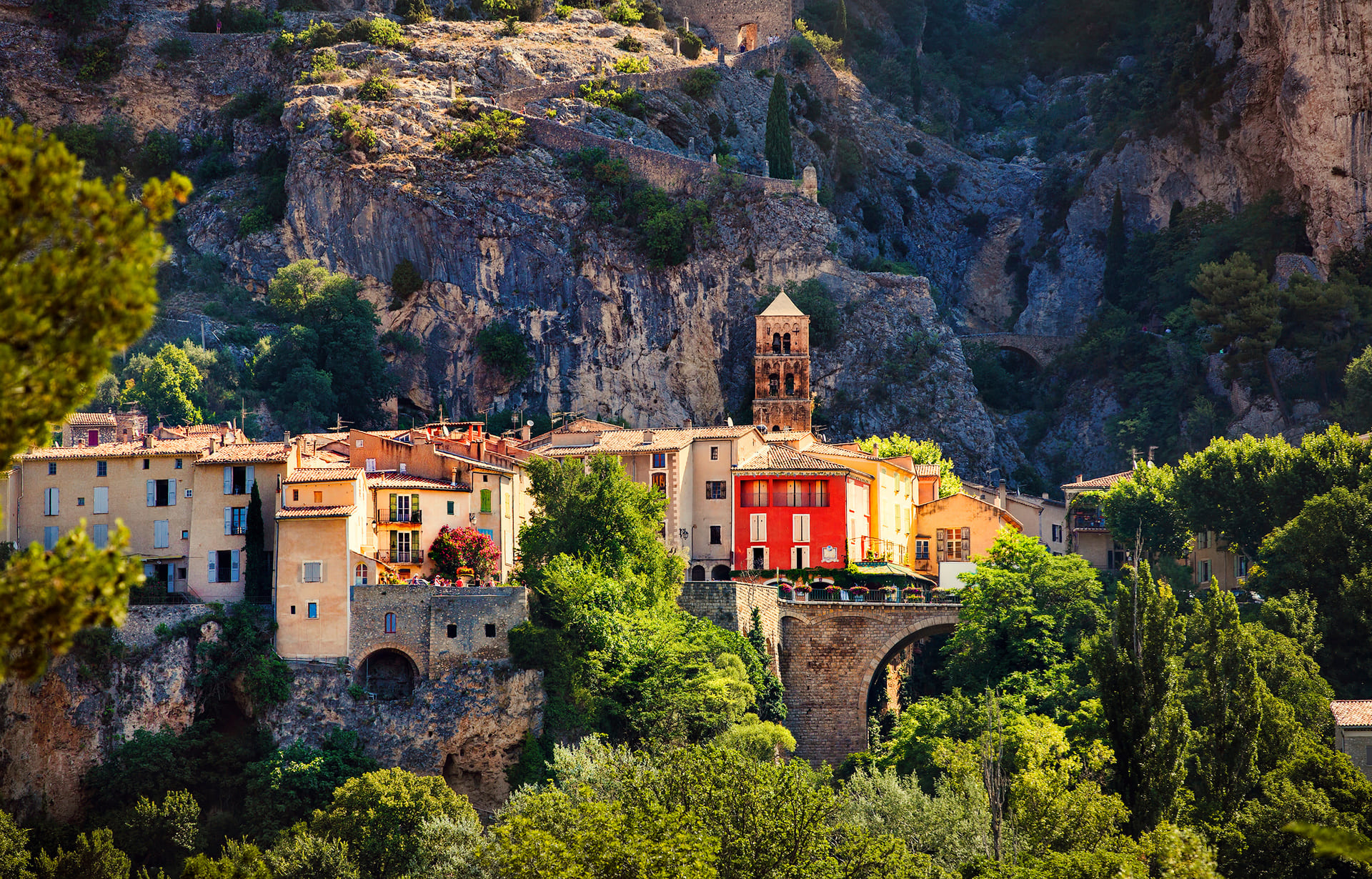 camping au coeur dex villages pittoresques en provence